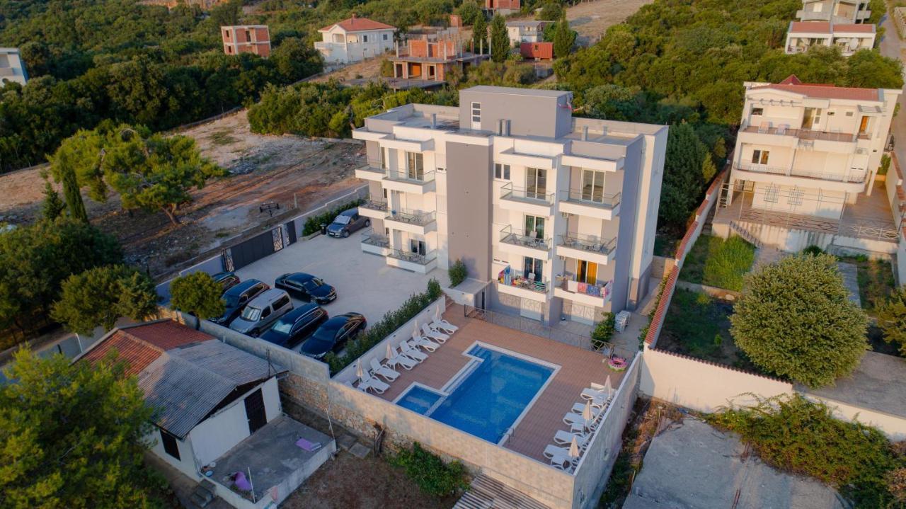 Posejdon Lux Apartment Utjeha Ngoại thất bức ảnh