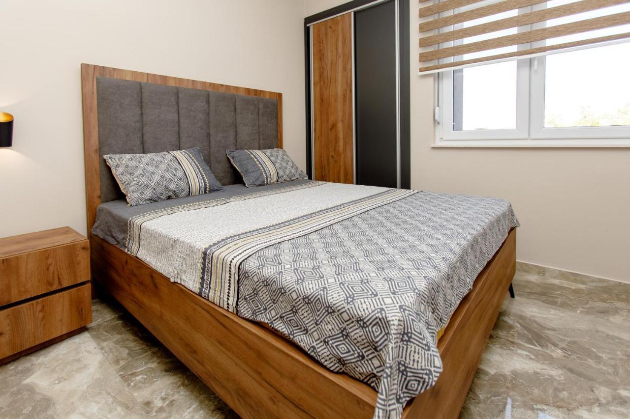 Posejdon Lux Apartment Utjeha Ngoại thất bức ảnh