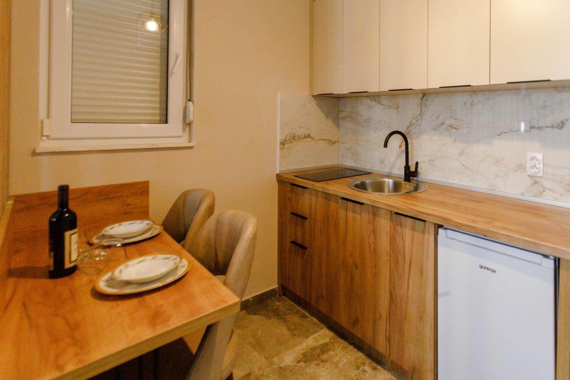 Posejdon Lux Apartment Utjeha Ngoại thất bức ảnh